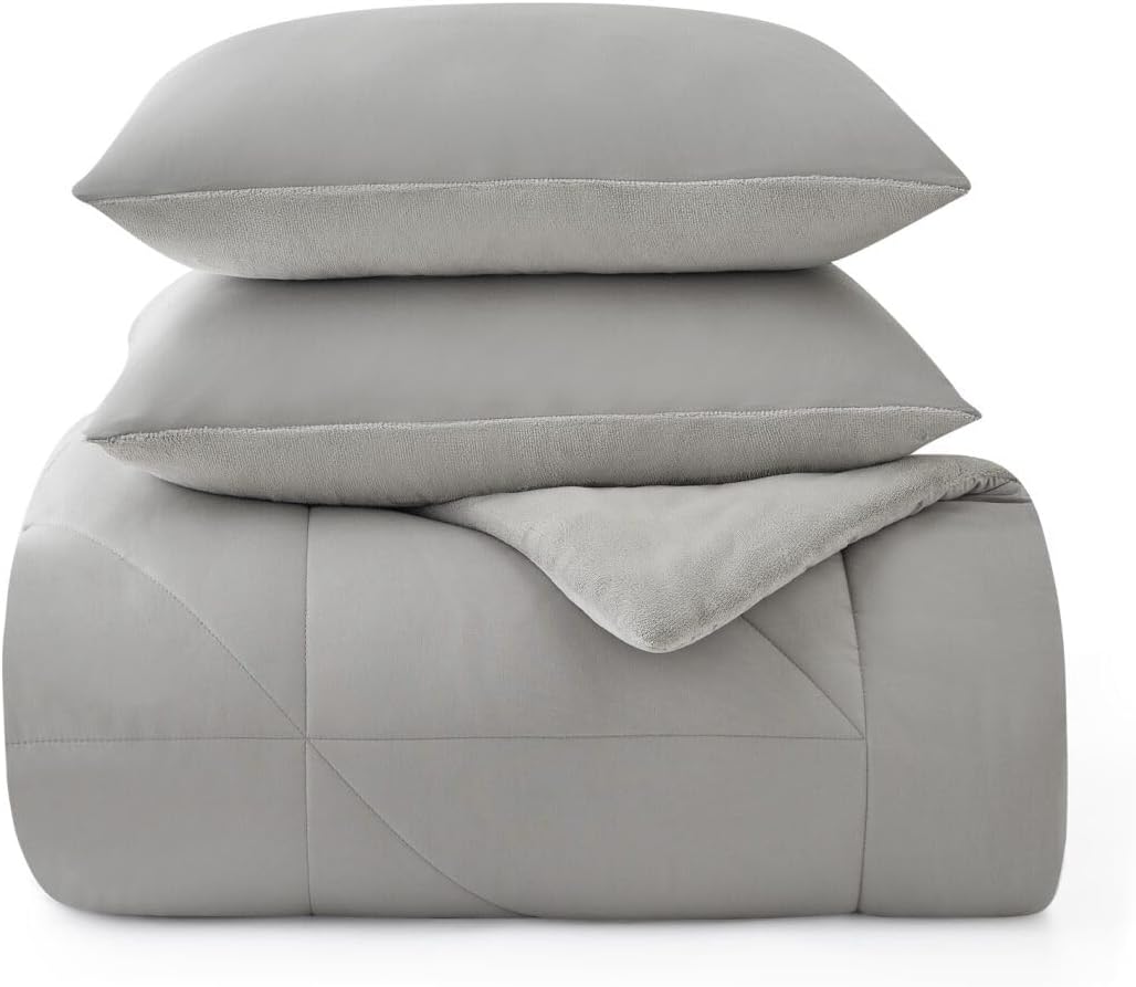 UGG King Comforter Set – 3 Piece Luxury Reversible Plush King Size Comforter Set with Down Alternative Fill, Soft Bedding Set with 2 Pillow Shams for Home & Bedroom Decor, Seal Gray (Corey)