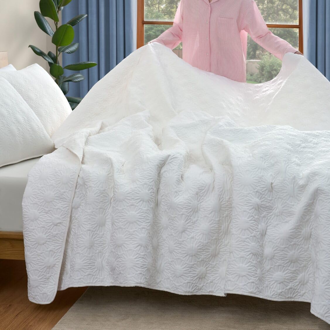 UGG King Quilt Set with Sun Embroidery- 3 Piece King Bedding Set with 1 Quilt and 2 Matching Shams, Soft Lightweight Bedroom Decor & Luxury Bed Spread, White Snow (Devon)
