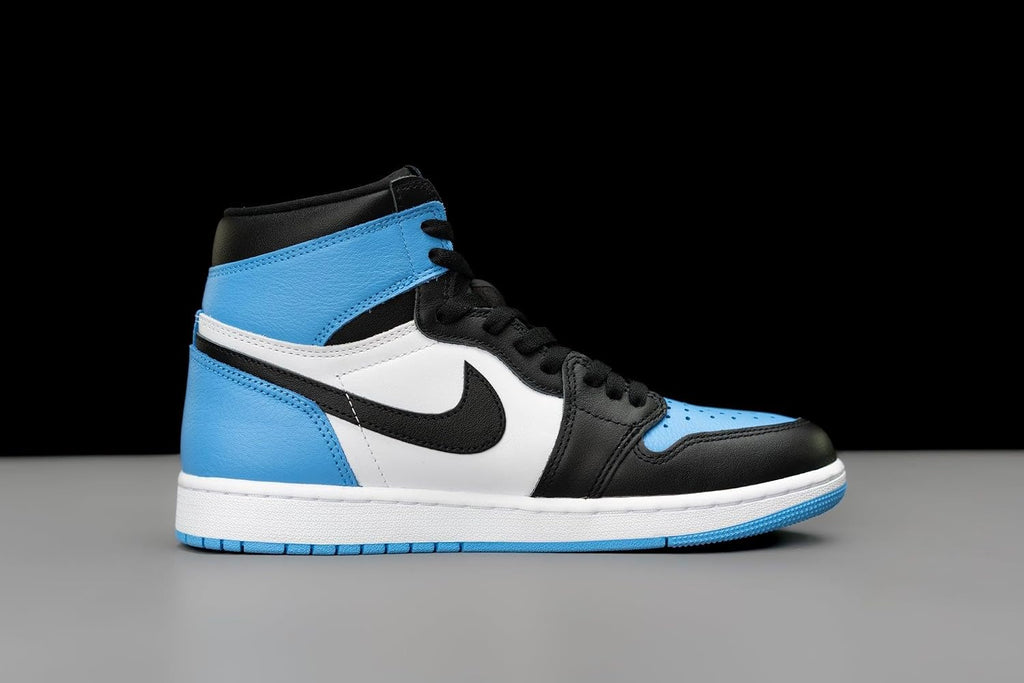 Nike Men's Air Jordan 1 Mid Basketball Shoes