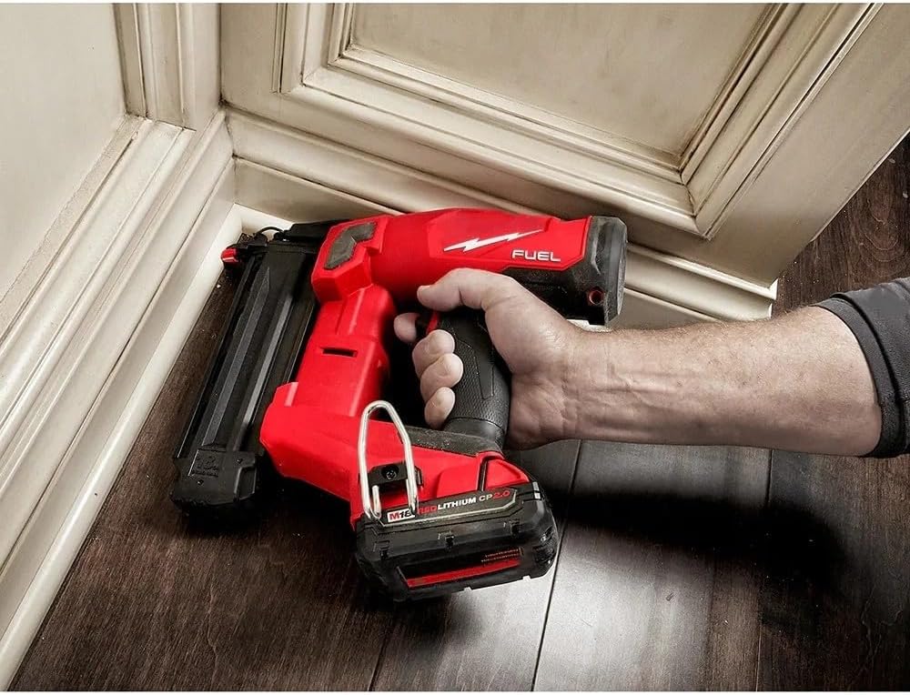 2746-21CT Brushless Cordless Brad Nailer for Milwaukee M18 18V FUEL 18-Gauge Brad Nailer Kit