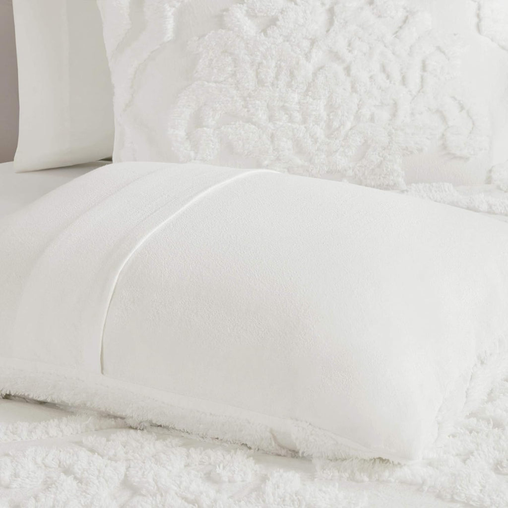 Madison Park Tufted Chenille Cotton Comforter, All Season Bedding Set, Matching Shams, Viola, Damask Off White King/Cal King(104'x92') 3 Piece