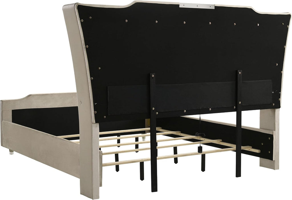 Coaster Home Furnishings - Lorient - Wood - 4-Piece Bedroom Set with LED Wingback Bed, USB Port, Traditional Style and Flame Visualizer - Bedroom - Eastern King Size - Ivory and Camel - 222661KE-S4B