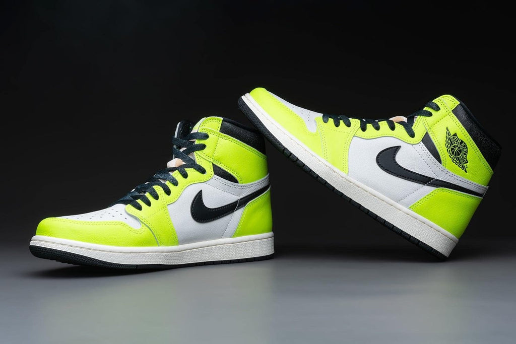 Nike Men's Air Jordan 1 Mid Basketball Shoes