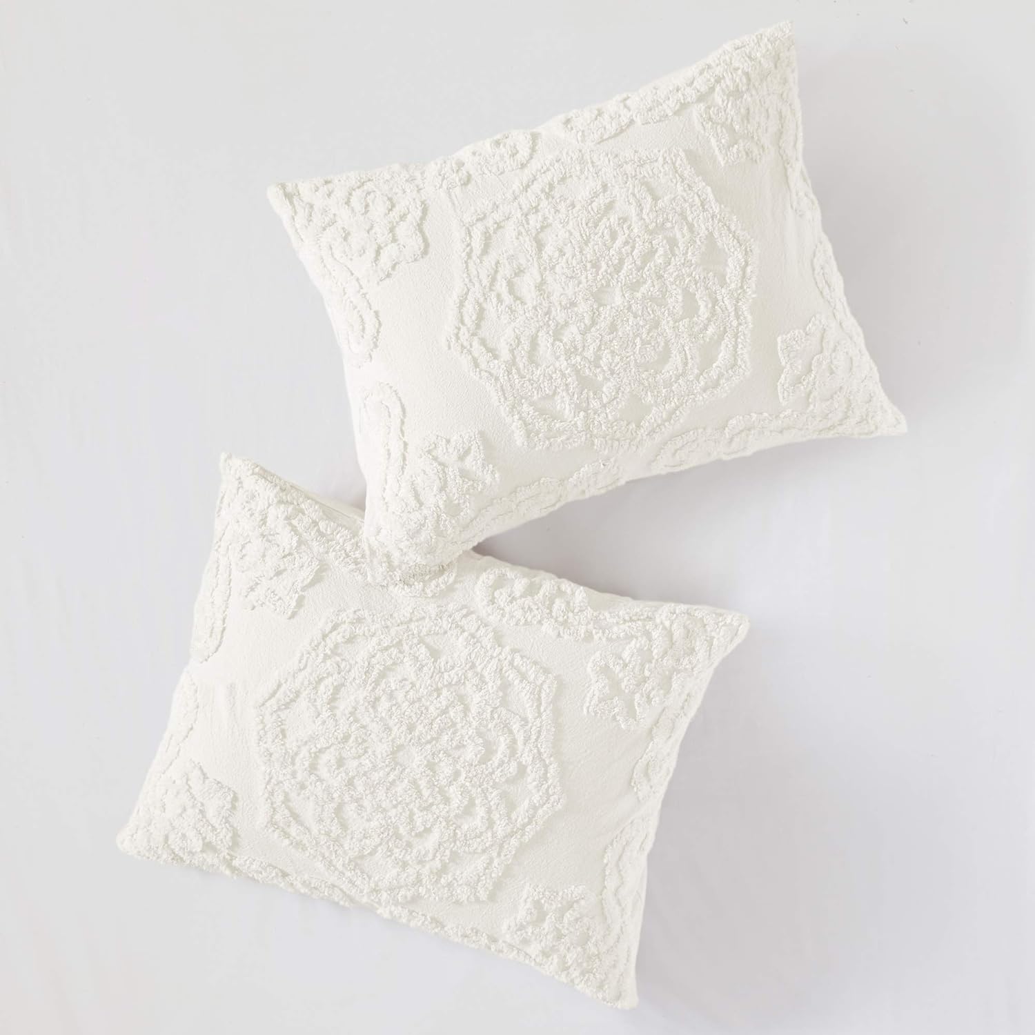 Madison Park Laetitia Comforter Bohemian Tufted Cotton Chenille, Medallion Shabby Chic All Season Down Alternative Bed Set with Matching Shams, Floral Off White King/Cal King(104'x92') 3 Piece