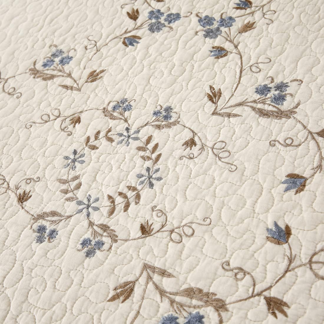 vctops 3-Piece 100% Cotton Bedspread Coverlet Set King Size Elegant Floral Embroidered Reversible Patchwork 1 Quilt and 2 Pillow Shams (Flower B,King)