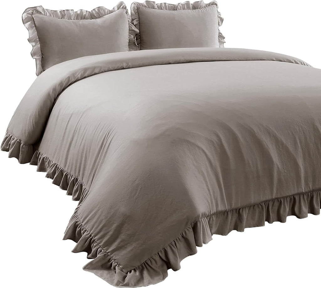 Lush Decor Reyna Ruffle Comforter Set - 3 Piece Cozy Ruffled Bedding Set - Timeless Elegance and Comfort for Dorm Room - Full/ Queen, Gray