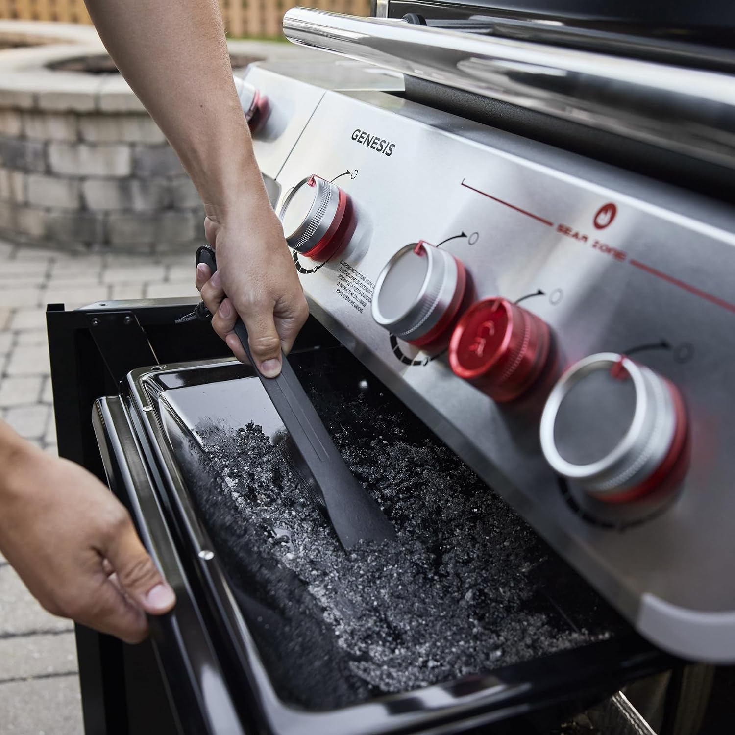 Weber Genesis E-415 Natural Gas Grill for Outdoor Cooking, 4 Burners, Black – Porcelain-Enameled Cast-Iron Grates & PureBlu Burners