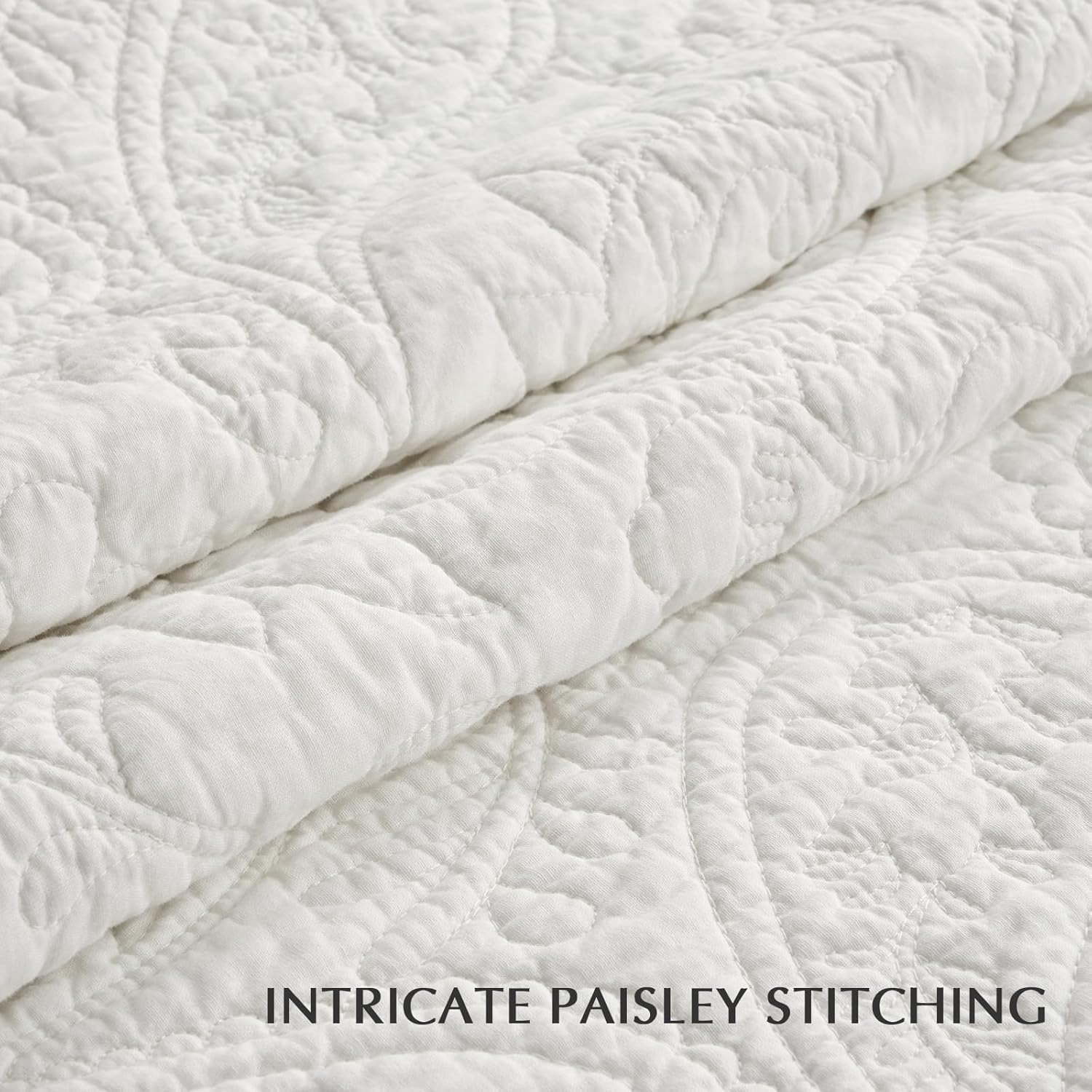 EVERGRACE 100% Cotton Paisley Quilt Set, Oversized King 3 Piece Set – Prewashed Lightweight Bedspread with 2 Shams, Soft & Breathable Matelasse-Style Quilted Coverlet, Bright White