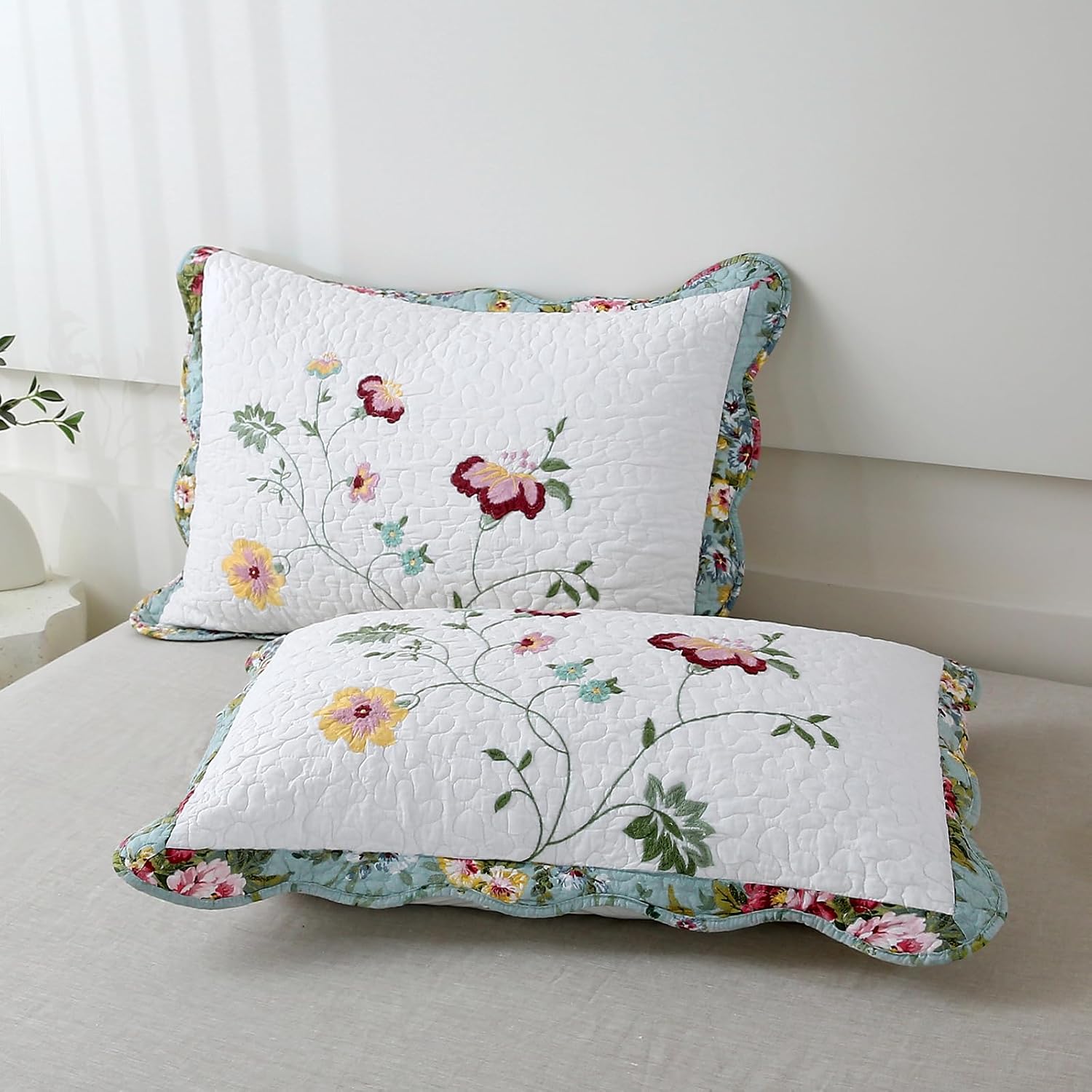 vctops 3-Piece Elegant Floral Embroidered Bedspread Coverlet Set 100% Cotton Reversible Patchwork 1 Quilt and 2 Pillow Shams Full/Queen, Flower G