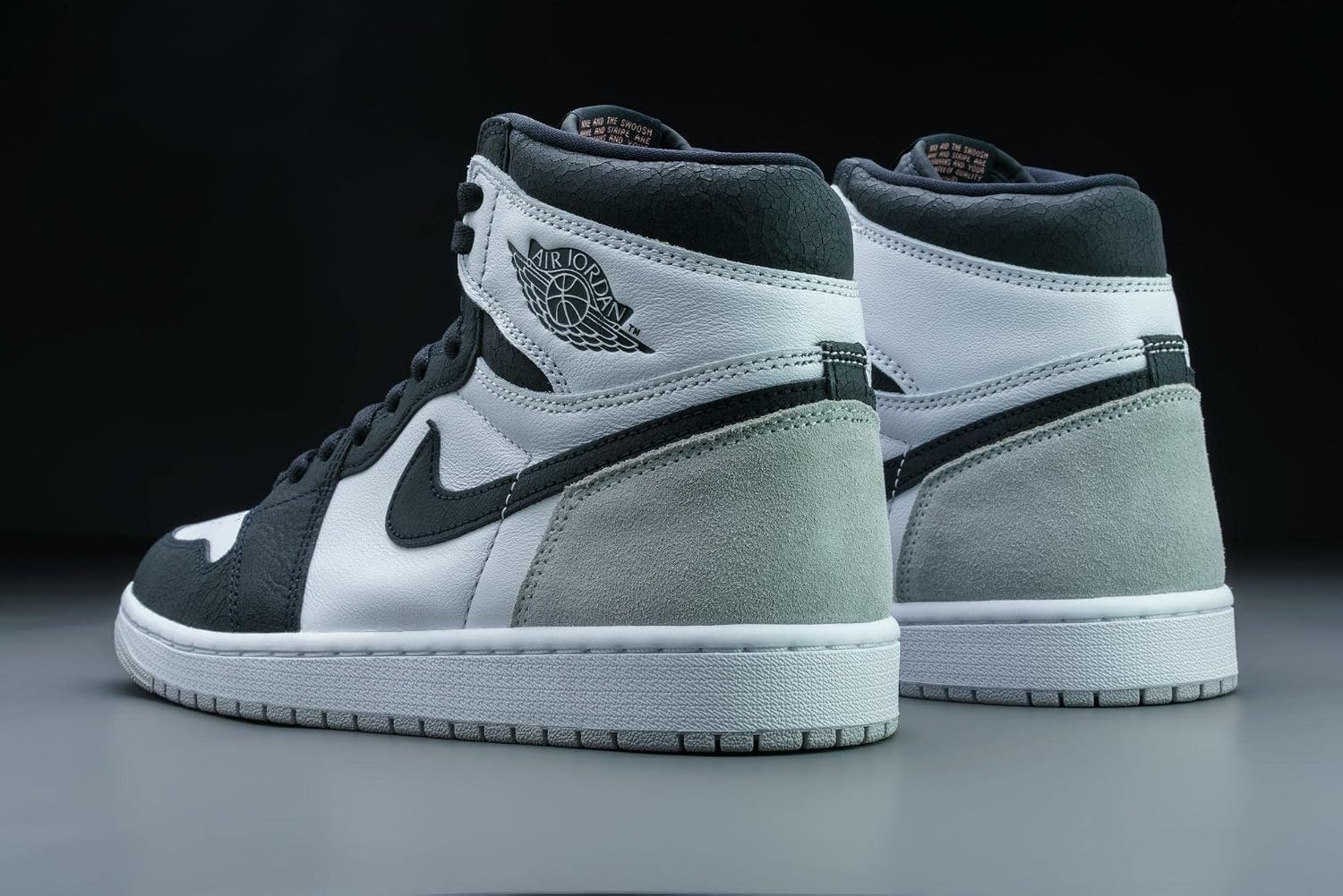 Nike Men's Air Jordan 1 Mid Basketball Shoes