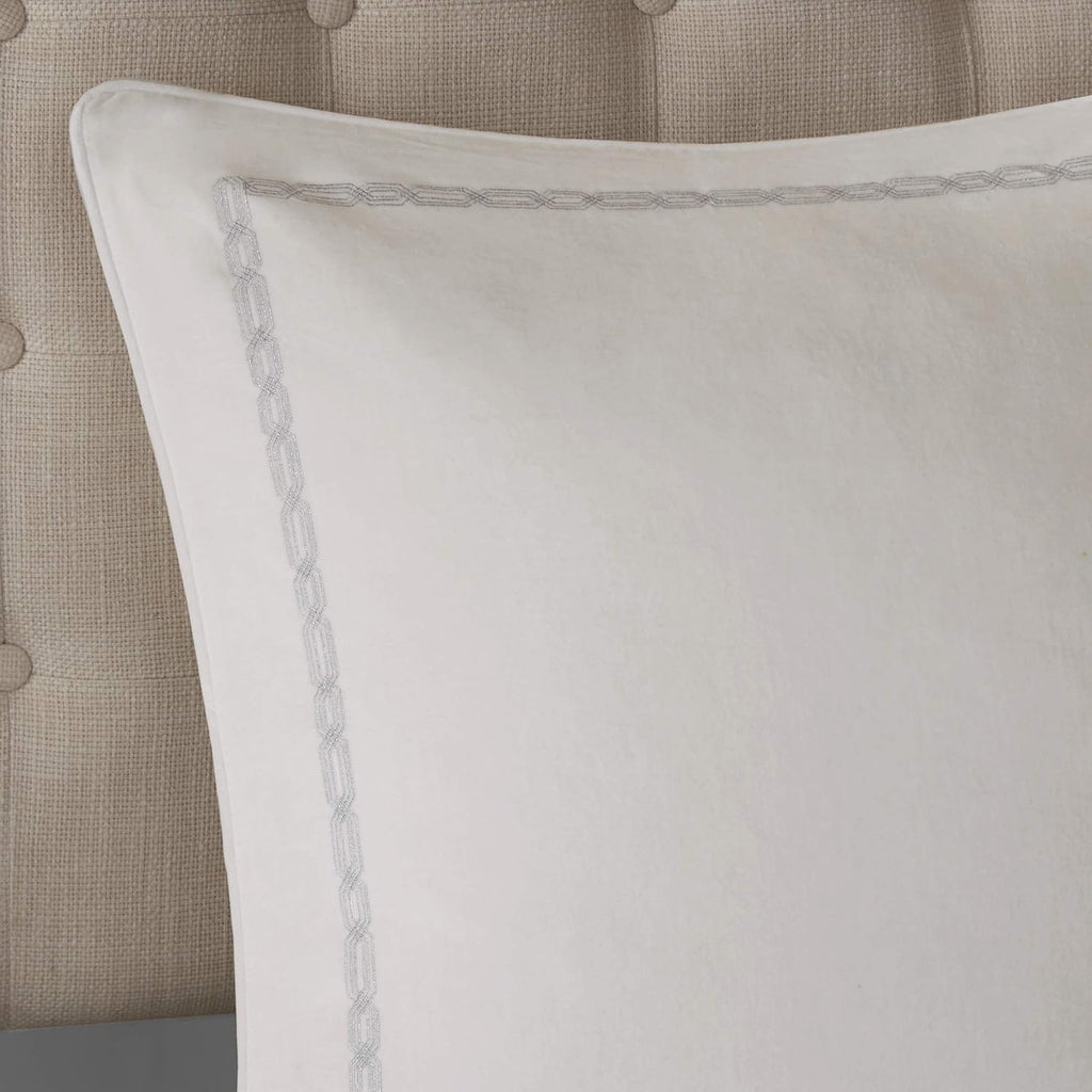 Madison Park Signature Glam Cozy Comforter Set - All Season Bedding Combo Filled Insert and Removable Duvet Cover, Shams, Decorative Pillows, Metallic White Queen(92'x96') 9 Piece