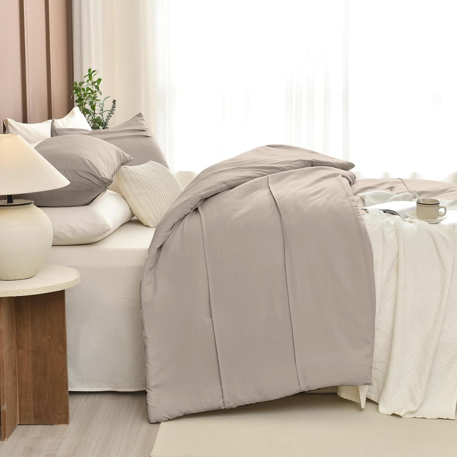 Masaca Oversized King Comforter 128x120,Linen Like Textured Pinch Pleated Bedding Comforter Set,3Pcs Extra Large King Size Solid Color Comforter Sets Vintage Farmhouse Bedding Set Ultra Soft