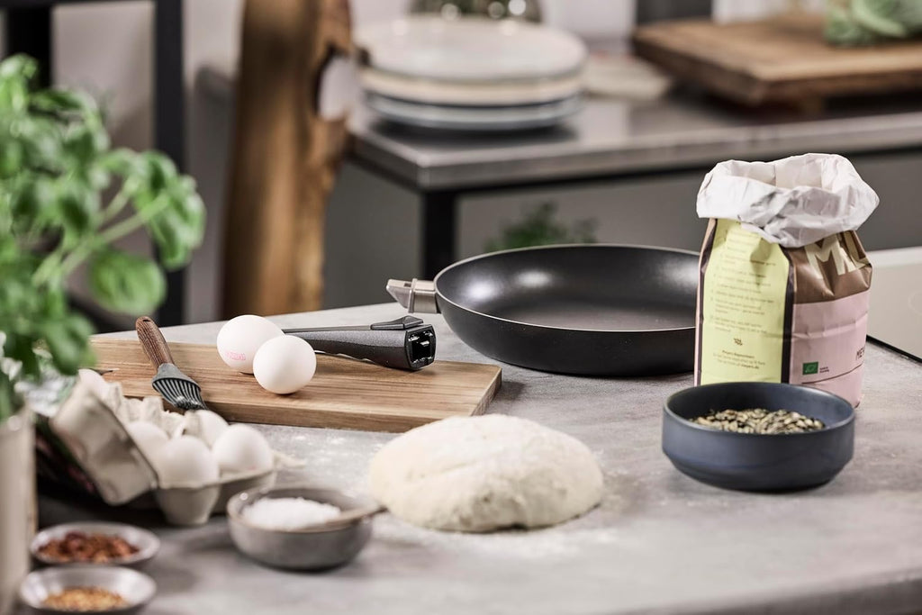 Scanpan URBAN 3 QT 11 Inch Saute Pan - Detachable Handle Saves Space, Compatible with Gas and Electric Stovetops, Metal Utensil Safe, Oven Safe to 500°F, Dishwasher Safe