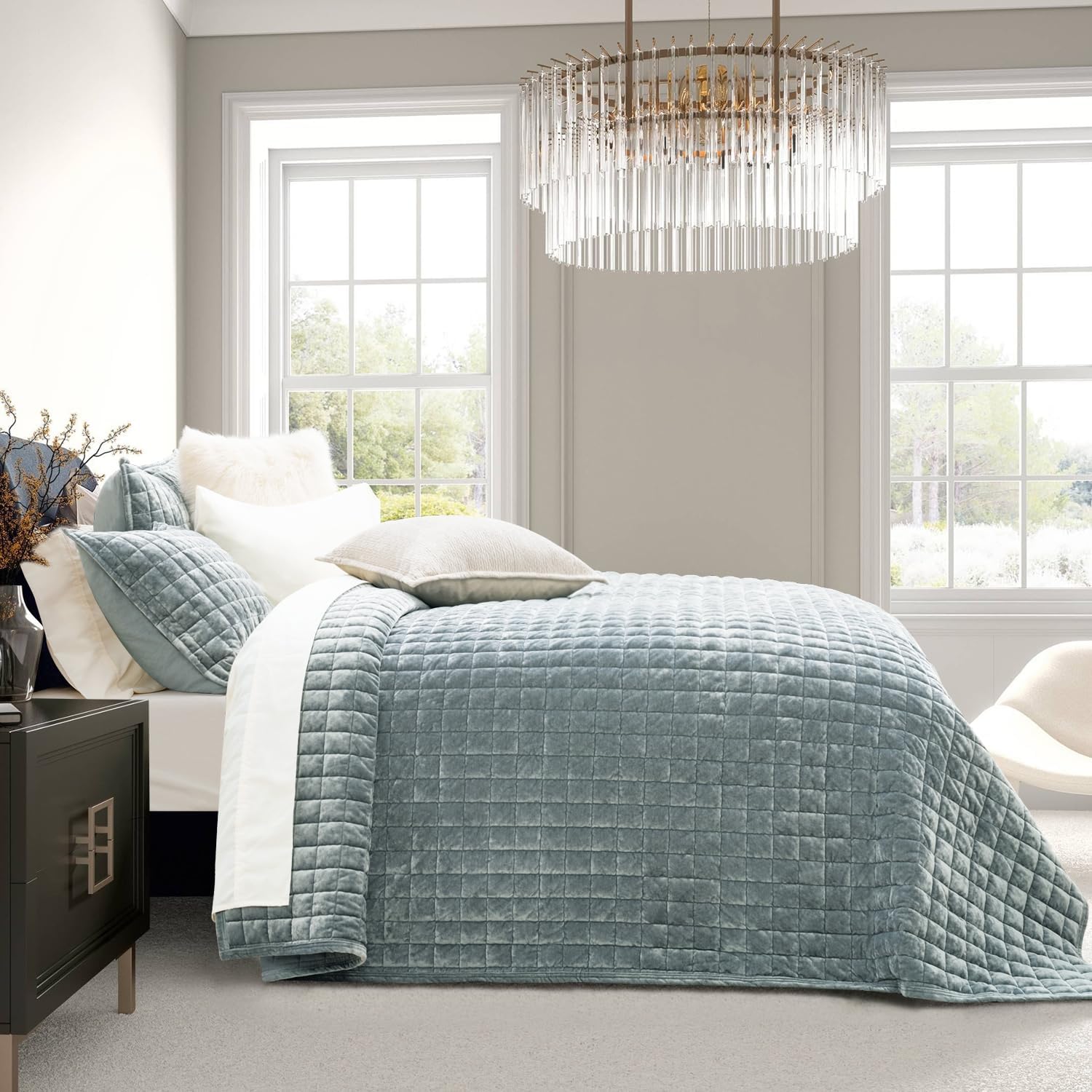 RECYCO Luxury Velvet Quilt Set, California King 118'' x 106'' Oversized Bedspread, Ultra Soft Velvet Comforter, Lightweight Box Stitch Bedding Sets for All Season, with 2 Shams, Blue Linen