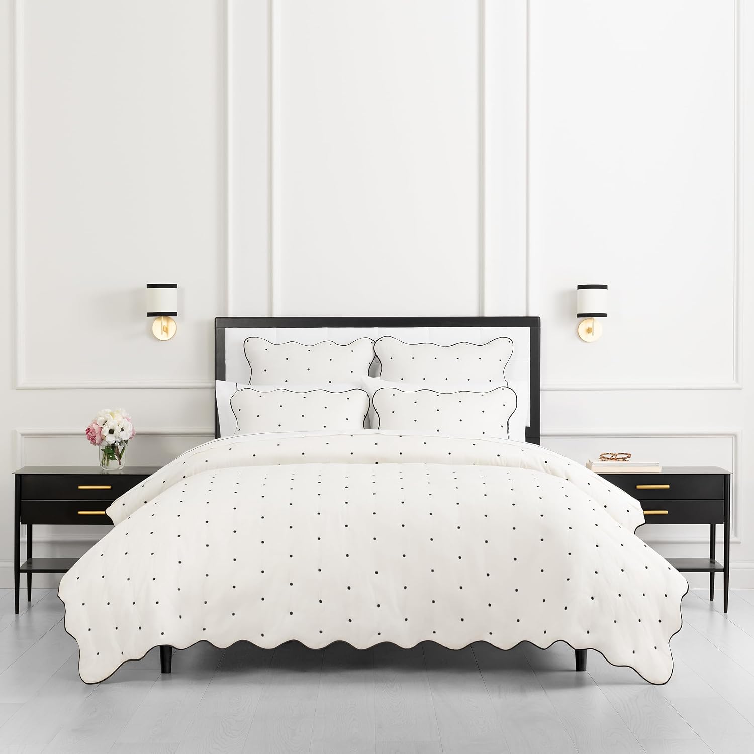 kate spade new york Scalloped Edge 3-Piece Full/Queen Quilt Bedding Set, 100% Cotton Reversible Cover, All Season Warmth Bedding, Machine Washable, Marshmallow