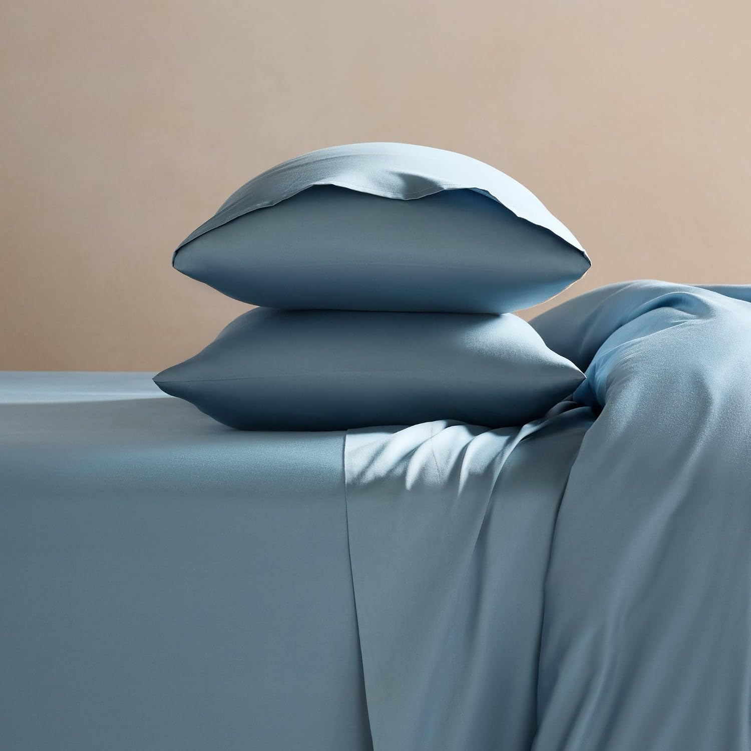 Brooklinen Luxury Sateen 4 Piece Sheet Set - 100% Cotton Bed Sheets, Soft & Durable Full Size Sheets Set in Storm Blue, Oeko-TEX Certified Bedding Set, 1 Fitted Sheet, 1 Flat Sheet, 2 Pillowcases