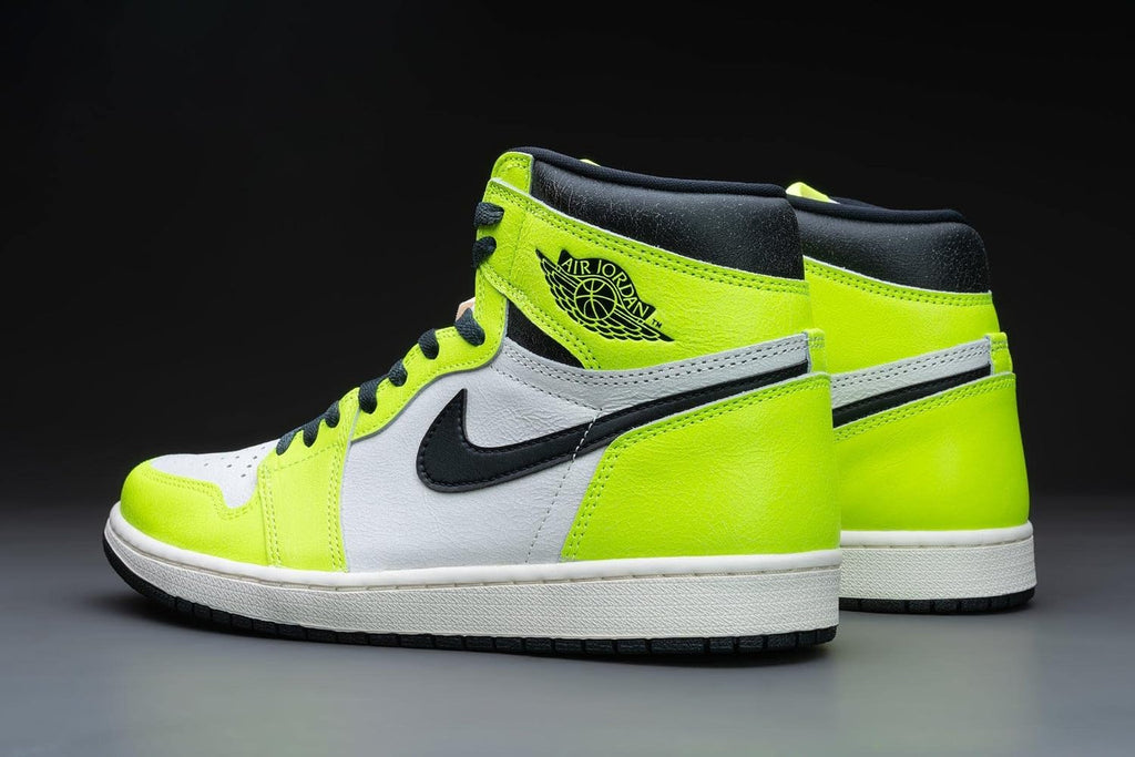 Nike Men's Air Jordan 1 Mid Basketball Shoes