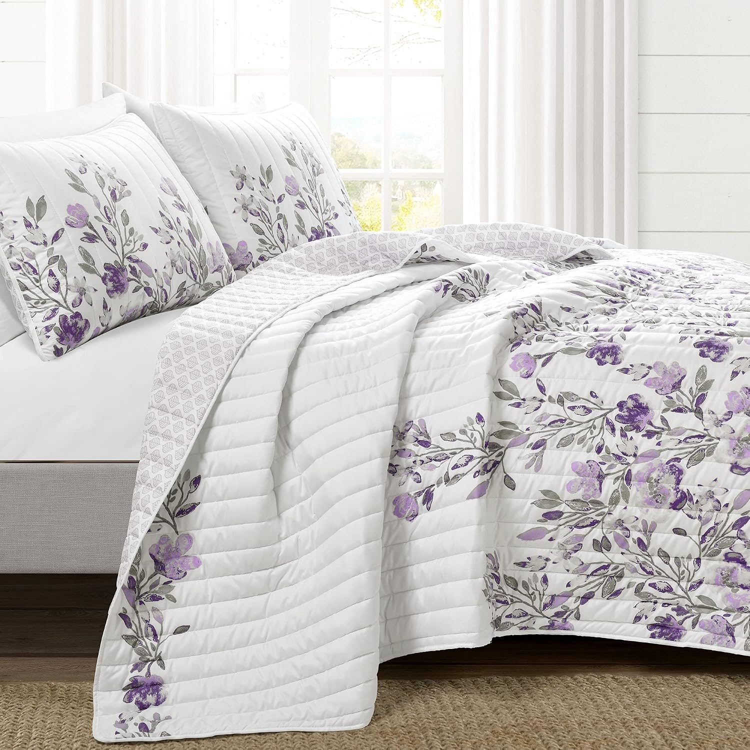 Lush Decor Tanisha Reversible Floral Quilt Set, 5 Piece Set, King, Gray & Purple - Elegant Floral Bedding Set - Purple Lavender Quilt - Beautiful Flower Print - Modern Farmhouse & Cottage Home Decor