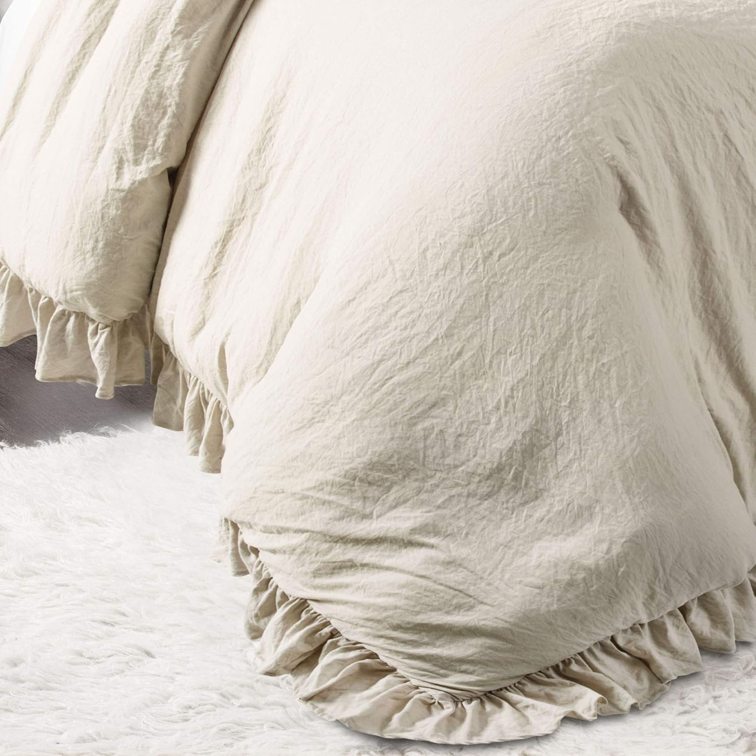 Lush Decor Reyna Ruffle Comforter Set - 3 Piece Cozy Ruffled Bedding Set - Timeless Elegance and Comfort for Bedroom - California King, Wheat