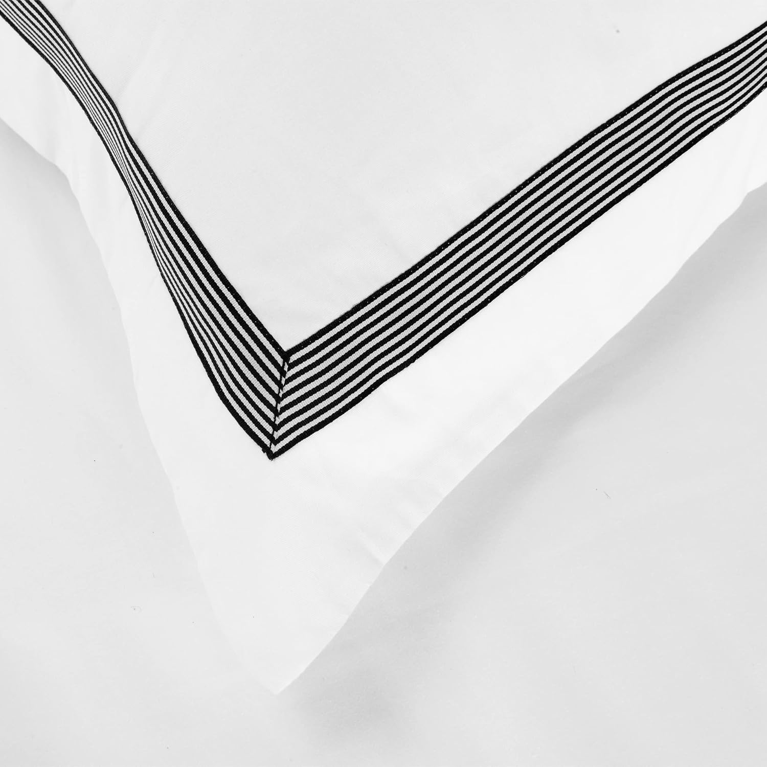Superior Miller Cotton 300 TC Duvet Cover Set, Soft Comforter Covers, Bedroom Essentials, Coastal Striped, Includes 1 Duvet Cover with Button Closure, 2 Pillow Shams, King/California King, Black
