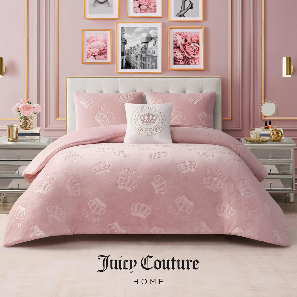 Juicy Couture Plush Reversible Embossed Crown 4-Piece Full/Queen Comforter Set with Decorative Pillow, Light Pink
