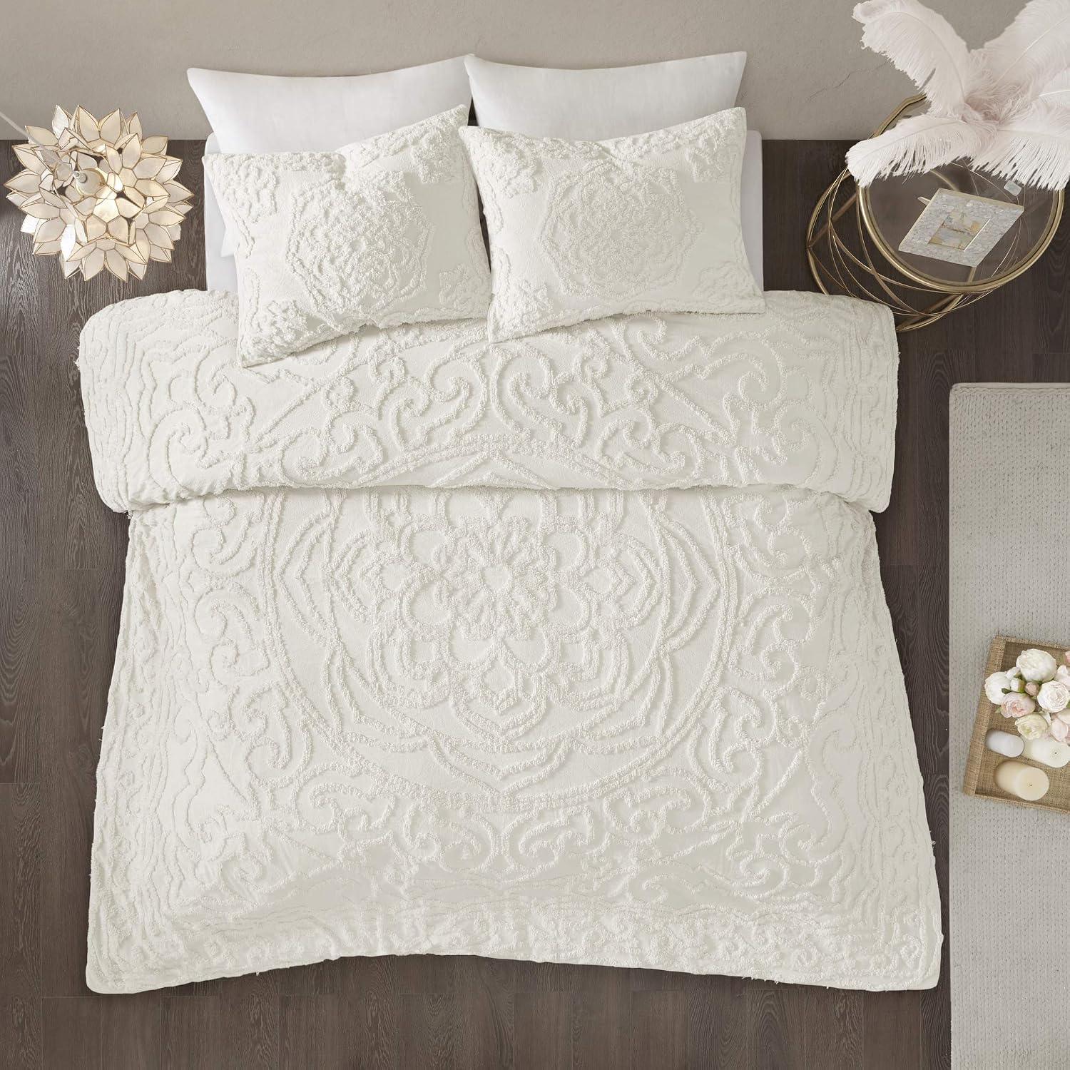 Madison Park Laetitia Comforter Bohemian Tufted Cotton Chenille, Medallion Shabby Chic All Season Down Alternative Bed Set with Matching Shams, Floral Off White King/Cal King(104'x92') 3 Piece