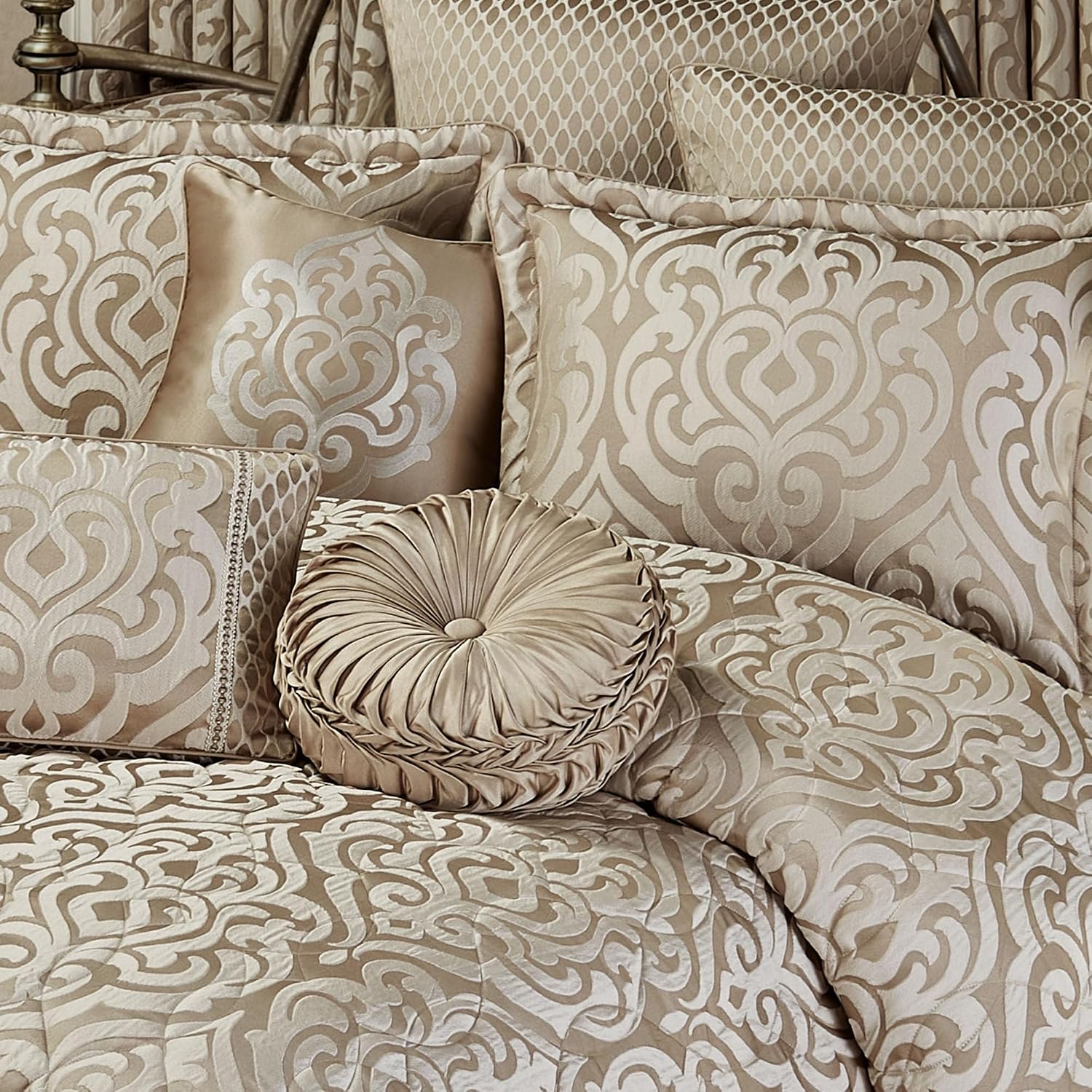 Davenport Luxury Bedding | Neutral Sand and Beige Hues | Jacquard-Woven Puff-Textured Scrollwork Medallions | 6 Pc Set Includes Cal King Bedspread, 2 King Shams, and 3 Decorative Reversible Pillows