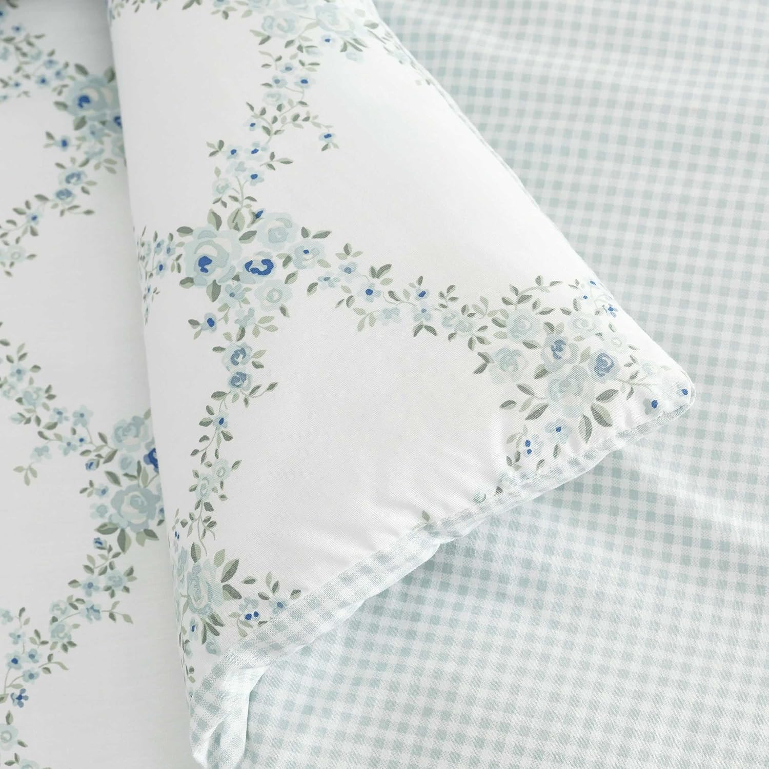 Martha Stewart - Twin/Twin XL Comforter Set, 100% Cotton Bedding with Shams, Soft and Breathable, Lightweight All-Season Comforter, Reversible Design, Romantic Trellis Blue