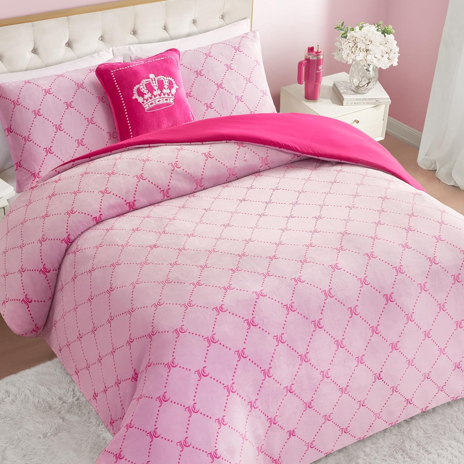Juicy Couture Plush Reversible Trellis Link 4-Piece King Comforter Set with Decorative Pillow, Pink