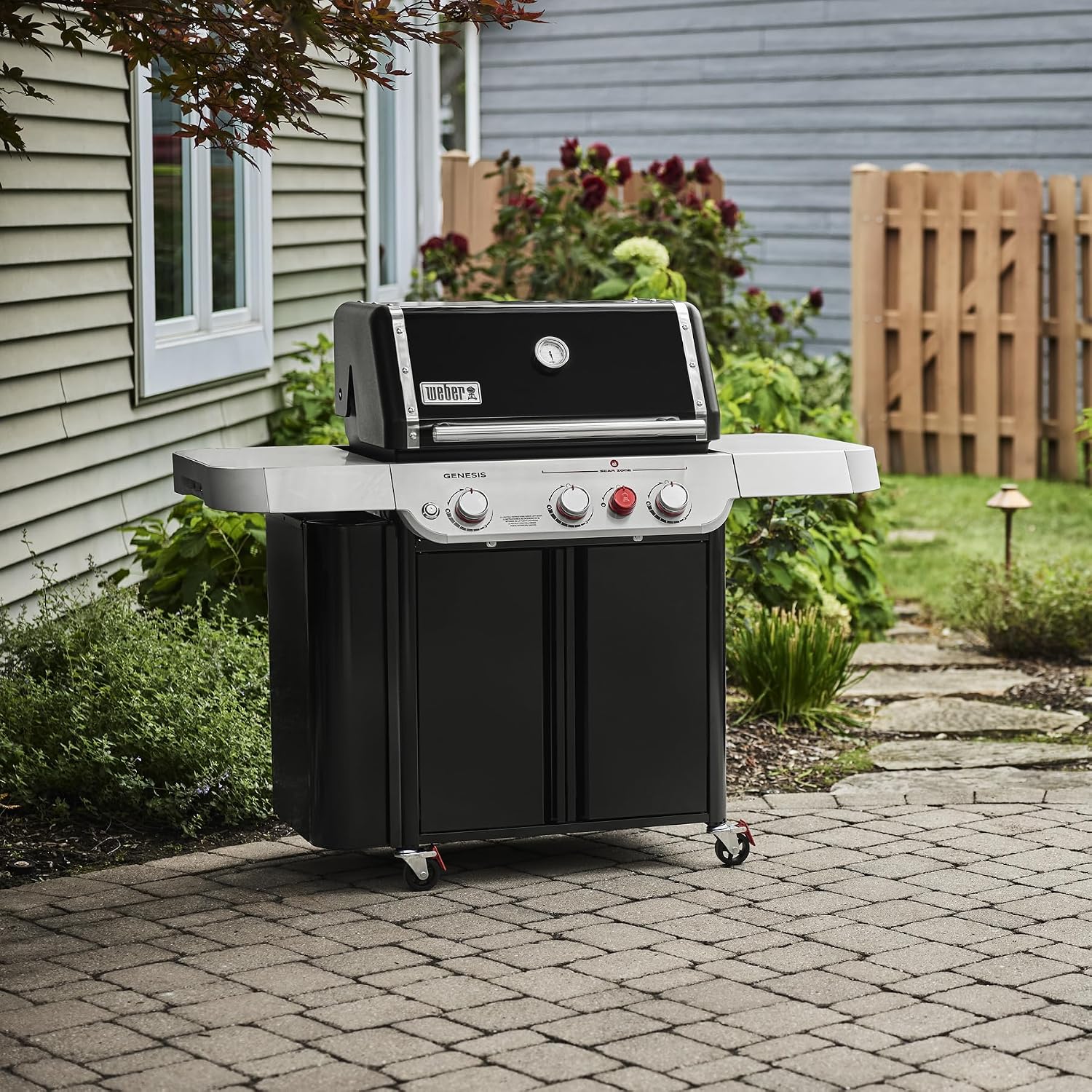 Weber Genesis E-330 Natural Gas Grill for Outdoor Cooking, 3 Burners, Black – Porcelain-Enameled Cast-Iron Grates, PureBlu Burners & Sear Zone