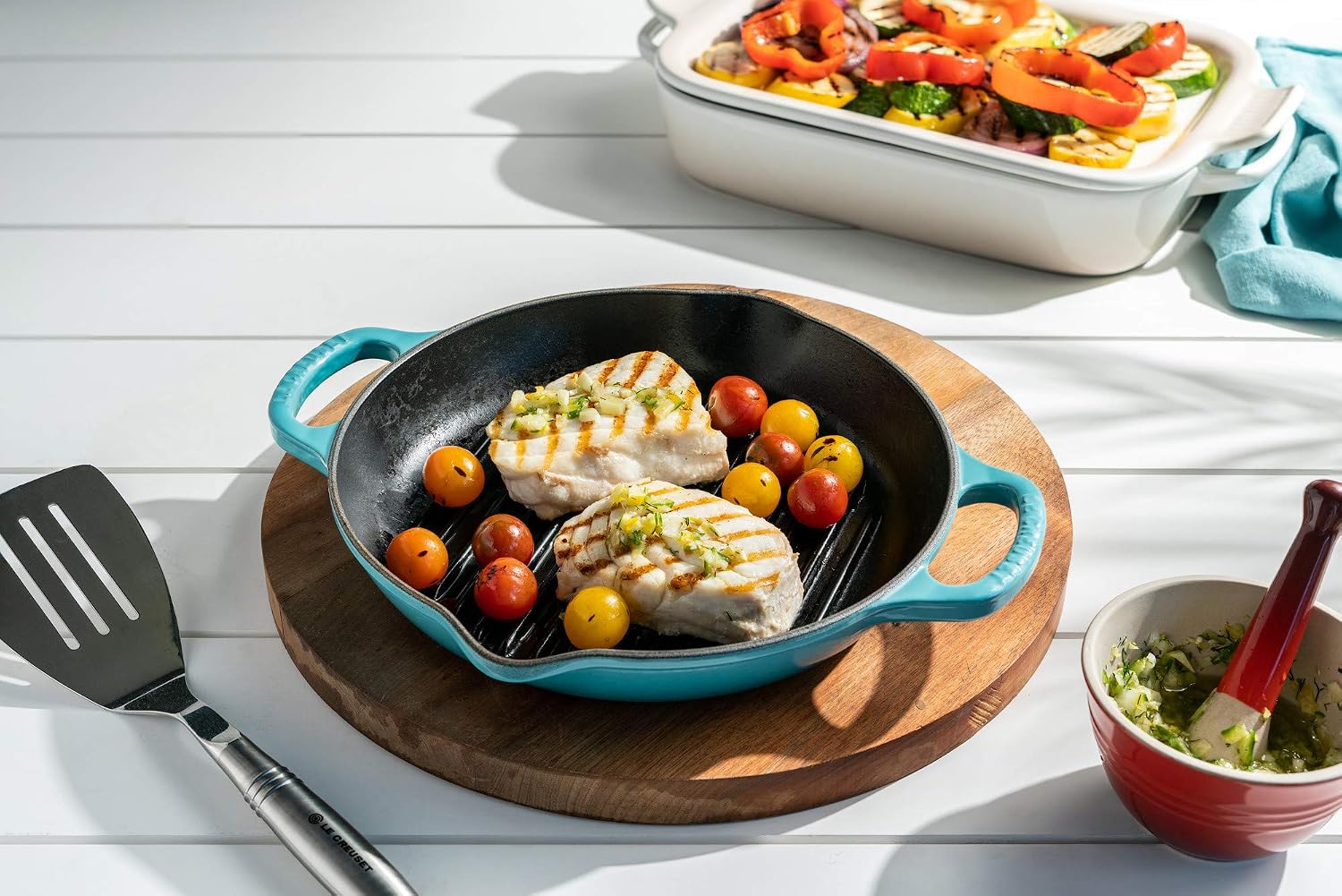 Le Creuset Enameled Cast Iron Signature Deep Round Grill, 9.75', White