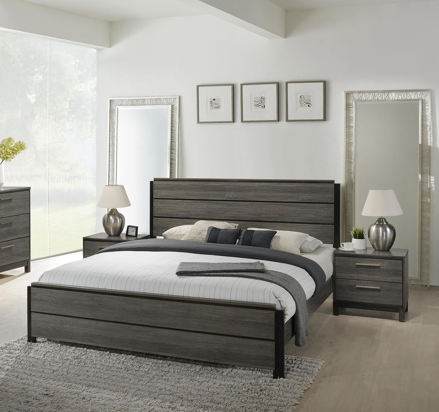 Roundhill Furniture Ioana Antique Grey Finish 3-Piece Wood Bed Room Set, Queen Size Bed and Two Nightstands