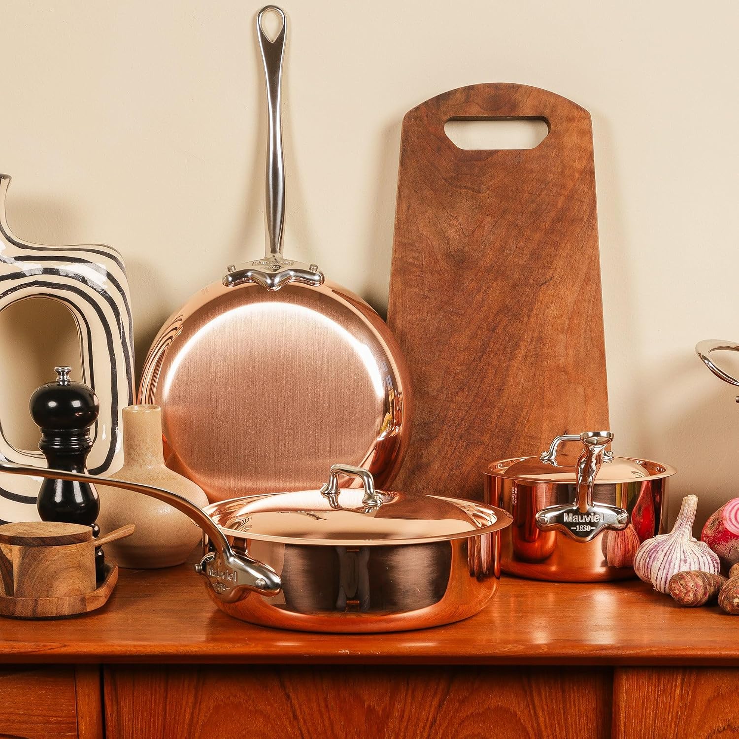 Mauviel M'150 S 1.5mm Polished Copper & Stainless Steel Oval Pan With Cast Stainless Steel Handles, 9.8-in, Made In France