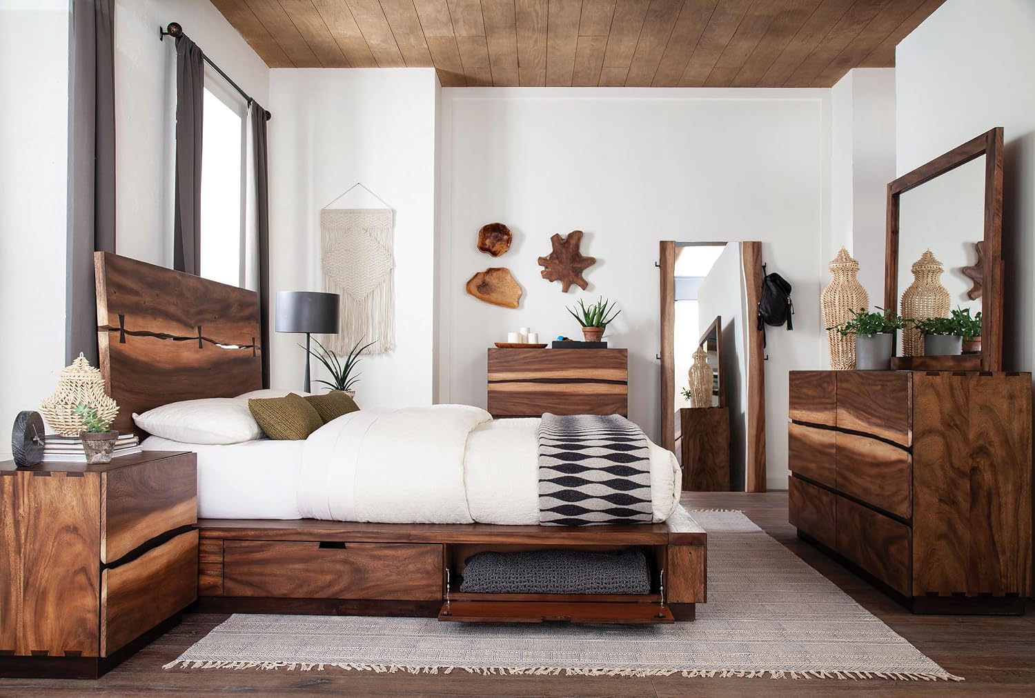 Coaster Home Furnishings Winslow Farmhouse 5-Piece Bedroom Set Live Edge Eastern King Size Storage Bed Frame 54-inch Headboard Smokey Walnut and Coffee Bean 223250SKE-S5