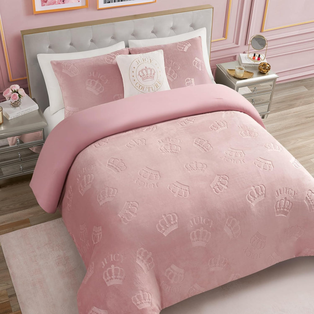 Juicy Couture Plush Reversible Embossed Crown 4-Piece Full/Queen Comforter Set with Decorative Pillow, Light Pink