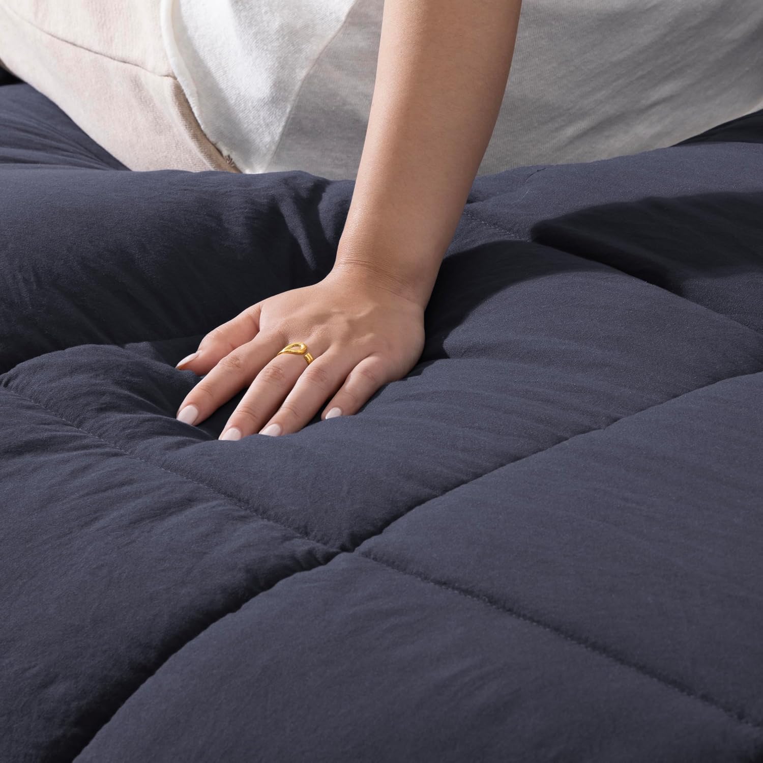 UGG Leonora Comforter Set with 2 Pillow Shams Lightweight Down Alternative Blanket Reversible Cozy Warm All Season Washable and Hypoallergenic Bedding Set, King, Navy Blue