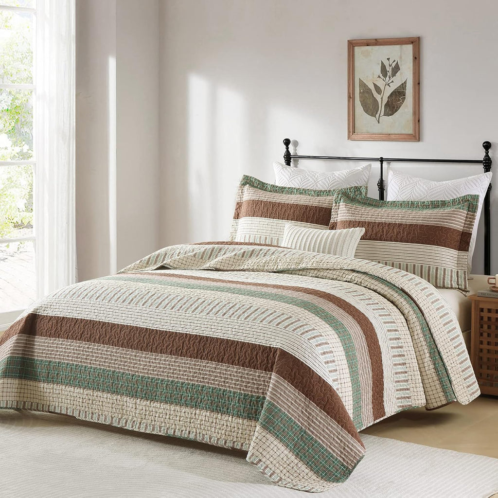PANGUSHAN 100% Cotton Quilt Set King Size, Patchwork King Quilt Bedding Set Bedspreads, Farmhouse Lightweight Comforter Reversible Quilt, Green/Brown/Beige Bed Spread for All Season, 3 Pieces