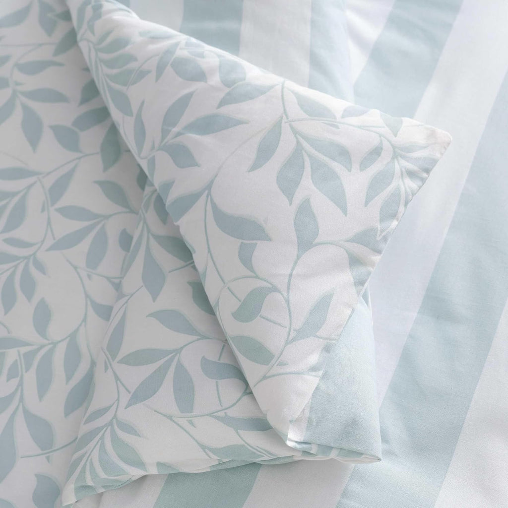 Martha Stewart - King Comforter Set, 100% Naturally Soft & Breathable Cotton Bedding, Lightweight for Year Round Comfort, 3 Piece Bed Set with Matching Pillowcases (Copper Vines Blue)