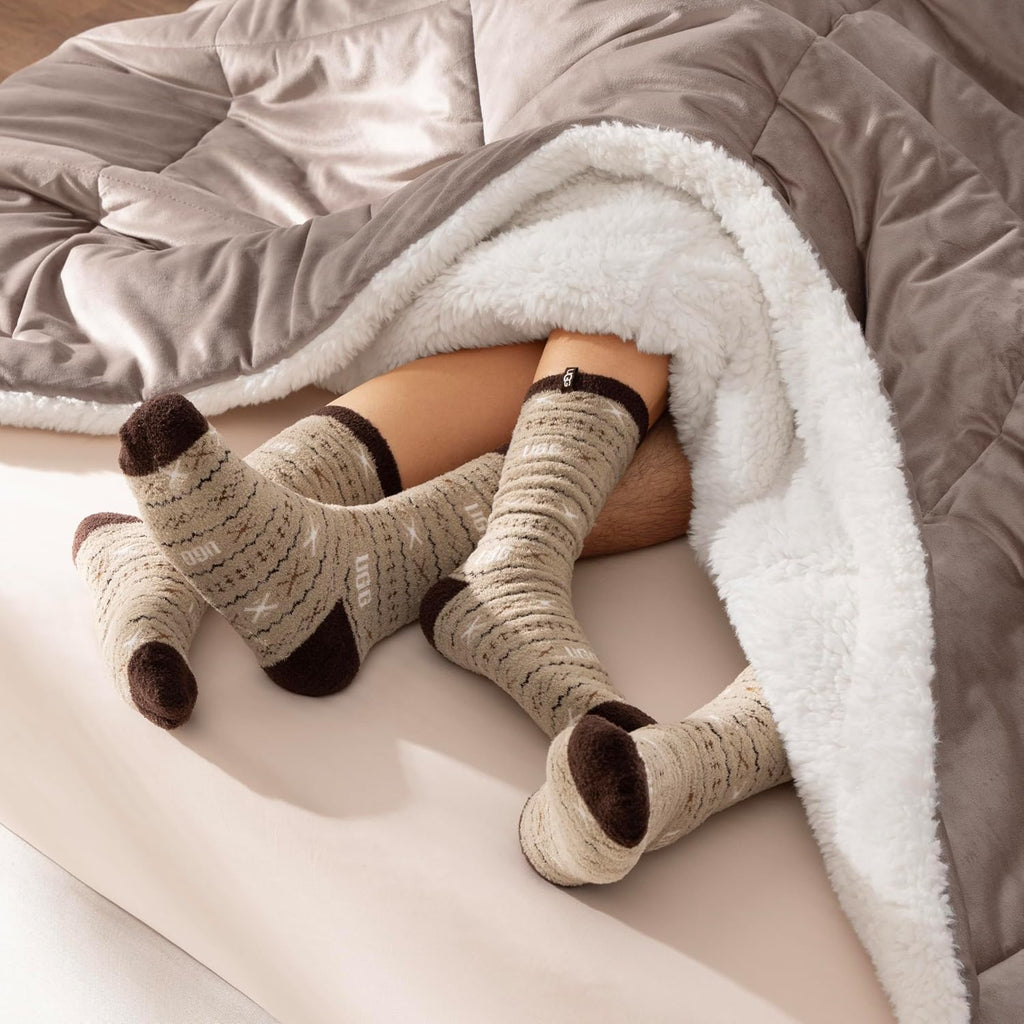UGG Blissful Comforter Set with 2 Pillow Shams, Warm Winter Bedding, Fluffy Reversible Down Alternative Bedding, King/California King Size Comforter Set, Brown Fawn