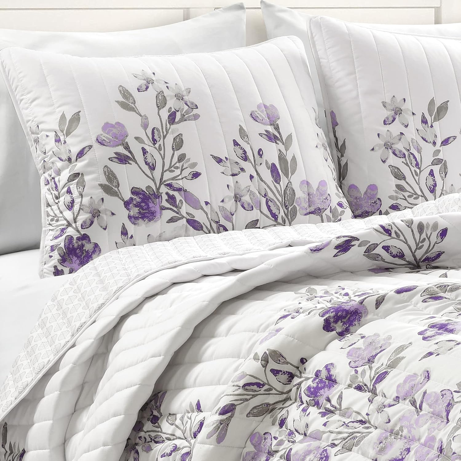Lush Decor Tanisha Reversible Floral Quilt Set, 5 Piece Set, King, Gray & Purple - Elegant Floral Bedding Set - Purple Lavender Quilt - Beautiful Flower Print - Modern Farmhouse & Cottage Home Decor
