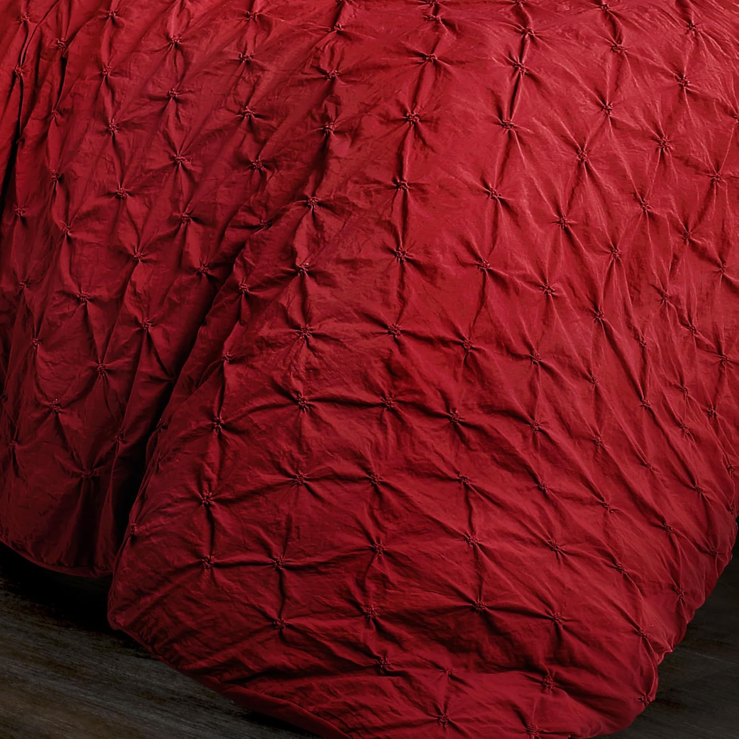 Lush Decor Ravello Pintuck Comforter Set - Luxe 5 Piece Textured Bedding Set - Traditional Glam & Farmhouse Inspired Bedroom Decor - King, Red