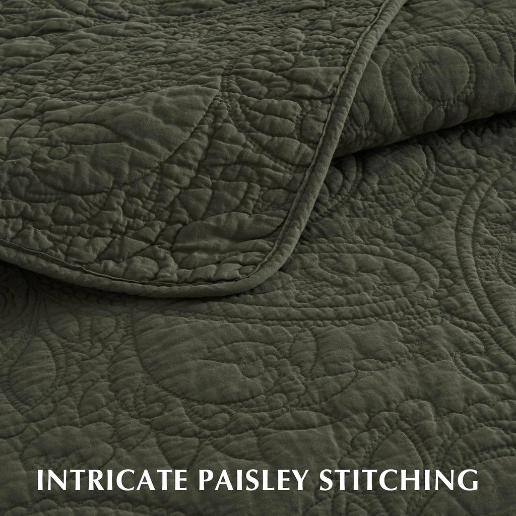 EVERGRACE 100% Cotton Paisley Quilt Set, King Size 3 Piece Set – Prewashed Lightweight Bedspread with 2 Shams, Soft & Breathable Matelasse-Style Quilted Coverlet, Olive Green