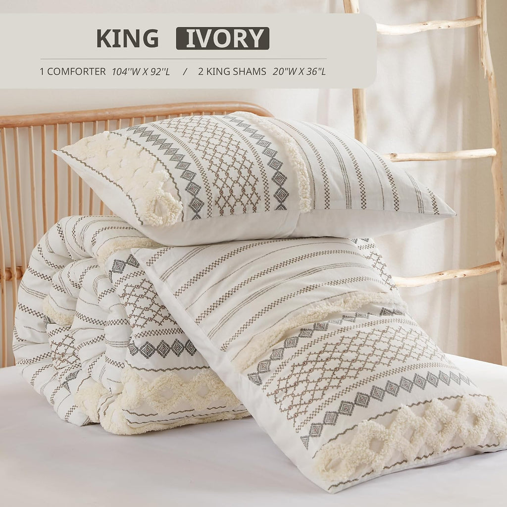 INK+IVY King Comforter Set, Boho Comforters, Breathable Cotton Bed Set, All Season Modern Chenille Tufted Comforter with Farmhouse Bedding Flare, Gifts for Women, Ivory 3 Piece