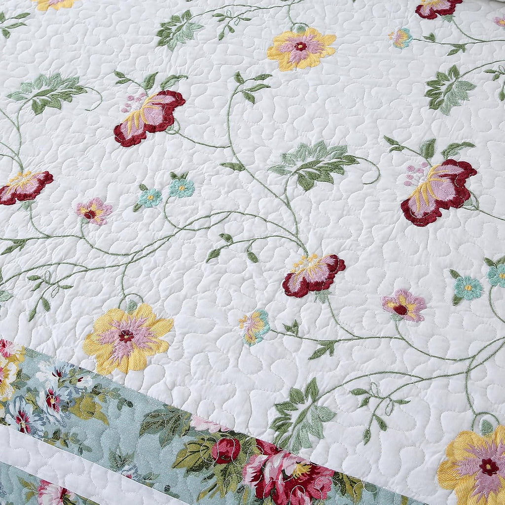 vctops 3-Piece Elegant Floral Embroidered Bedspread Coverlet Set 100% Cotton Reversible Patchwork 1 Quilt and 2 Pillow Shams Full/Queen, Flower G