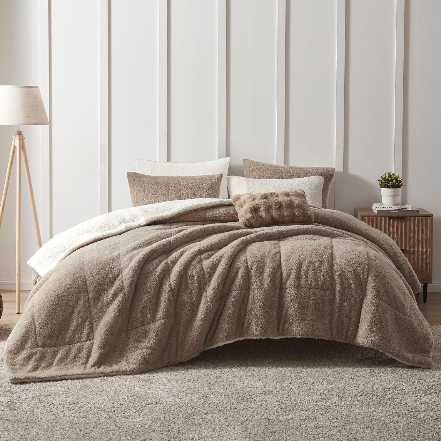 Wonderful Light Brown Tufted Textured Fleece Comforter Set King, 3 Pieces Fuzzy Fluffy Faux Teddy Fur Lightweight Comforter Sets with Pillow Shams, Soft Shaggy Plush Sherpa Bedding Set for Winter
