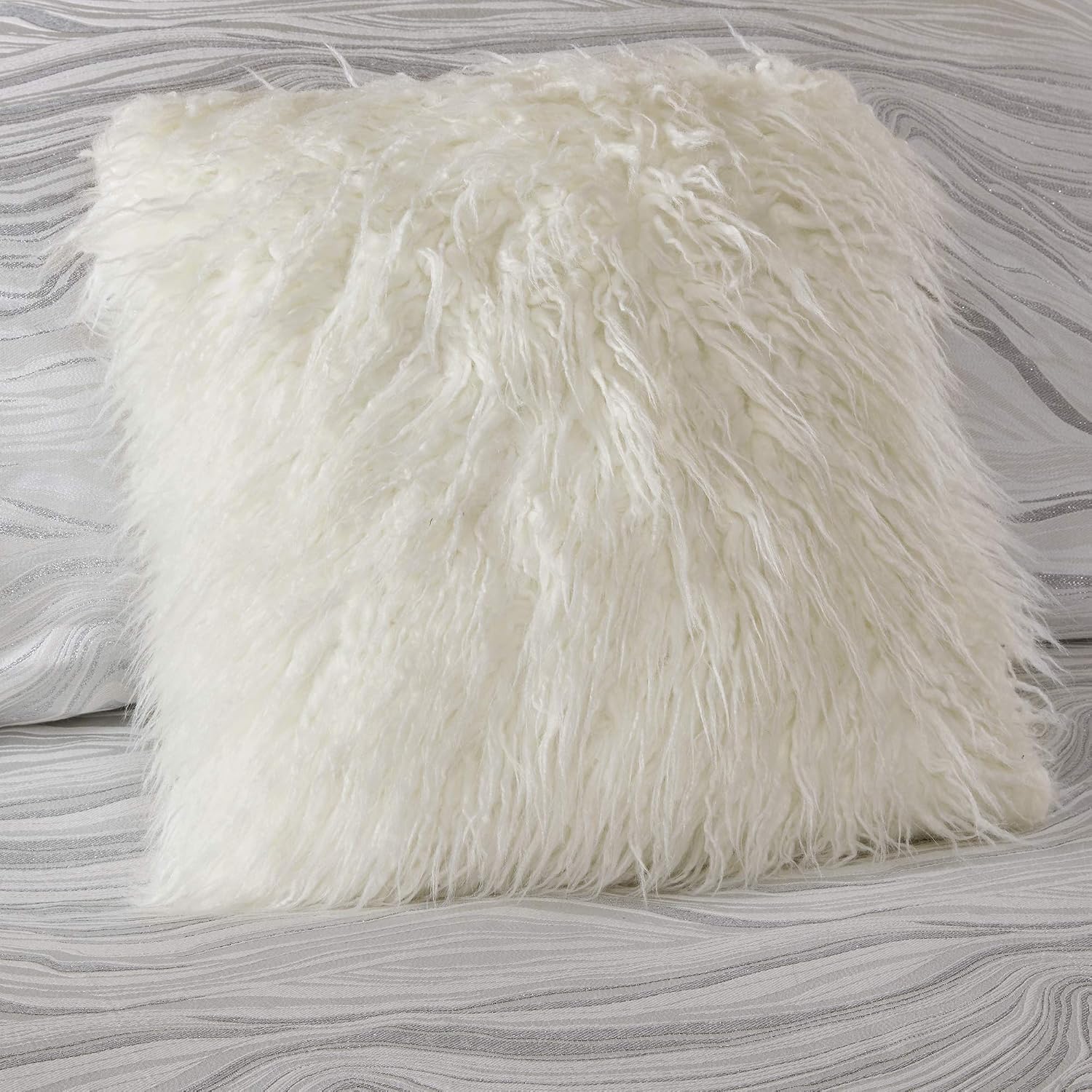 Madison Park Signature Glam Cozy Comforter Set - All Season Bedding Combo Filled Insert and Removable Duvet Cover, Shams, Decorative Pillows, Metallic White King(110'x96') 10 Piece