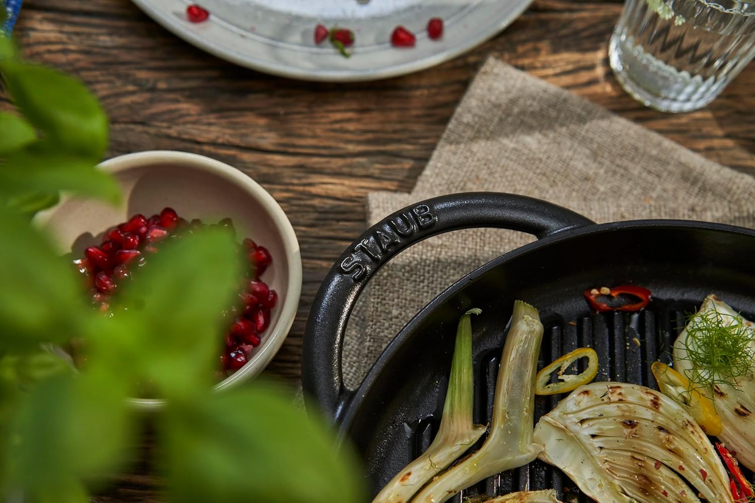 staub 40509-377 Pure Grill Round Black 10.2 inches (26 cm) Grill Pan, Both Handed, Cast Iron, Induction Compatible, Japanese Authentic Product