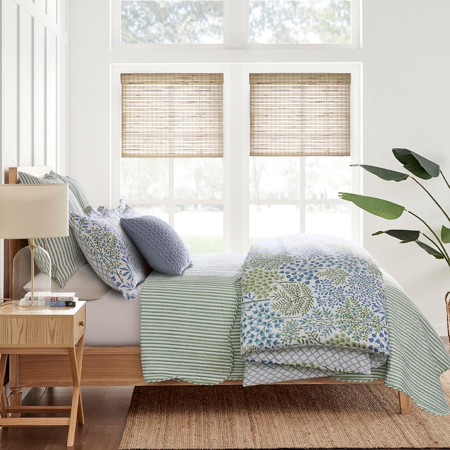 Levtex Home English Forest Green Reversible Twin XL/Twin Quilt Set (68x86in) with 1 Pillow Sham (26x20in) - Bedding - Blue, Green - Cotton Twin Size Quilt Bedding Set - Lightweight, Soft, Pre-Washed