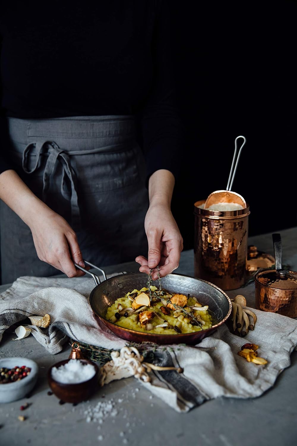 Sertodo Copper Skillet Pan | 8 inch Diameter | Patented Stainless Steel Handle System | Naturally Non-Stick Tin Lining, Pure Copper Body | Professional Kitchen Grade | Elegant, Durable, Functional