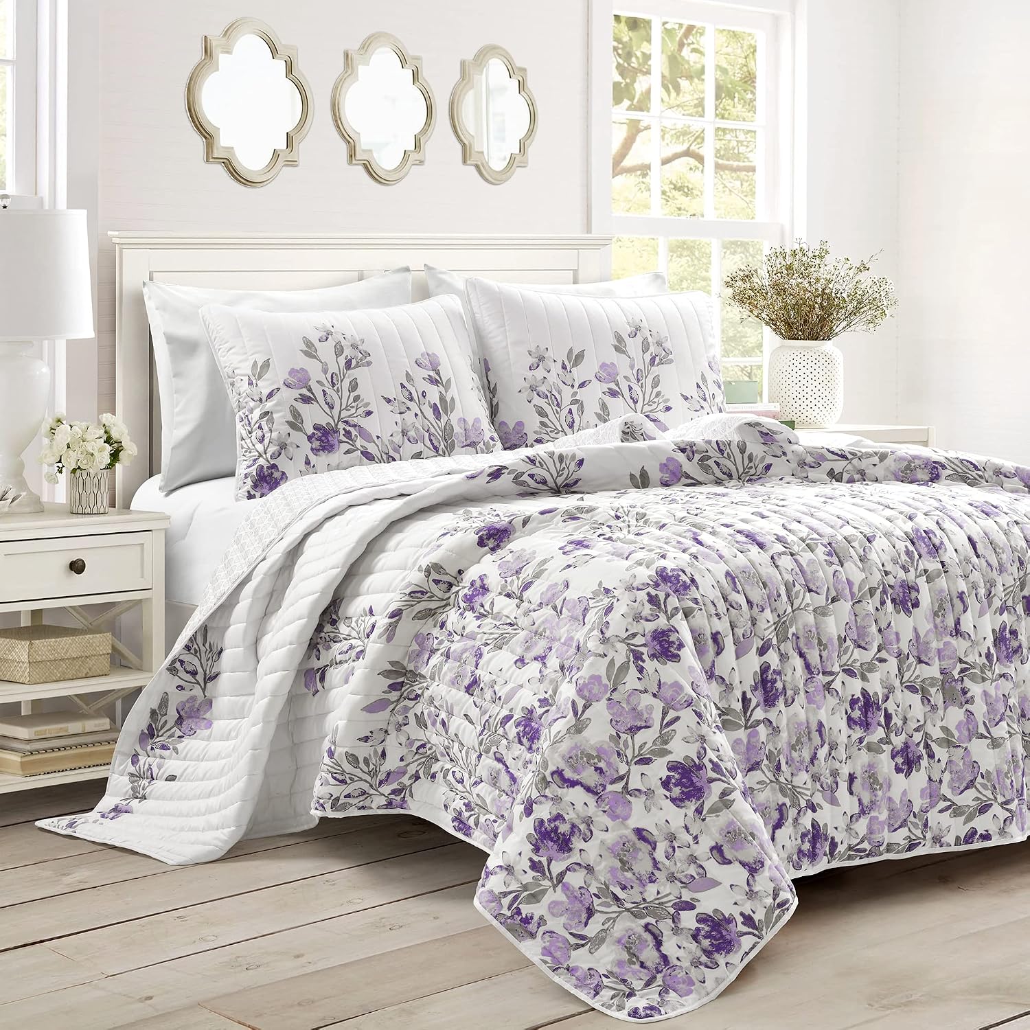 Lush Decor Tanisha Reversible Floral Quilt Set, 5 Piece Set, King, Gray & Purple - Elegant Floral Bedding Set - Purple Lavender Quilt - Beautiful Flower Print - Modern Farmhouse & Cottage Home Decor